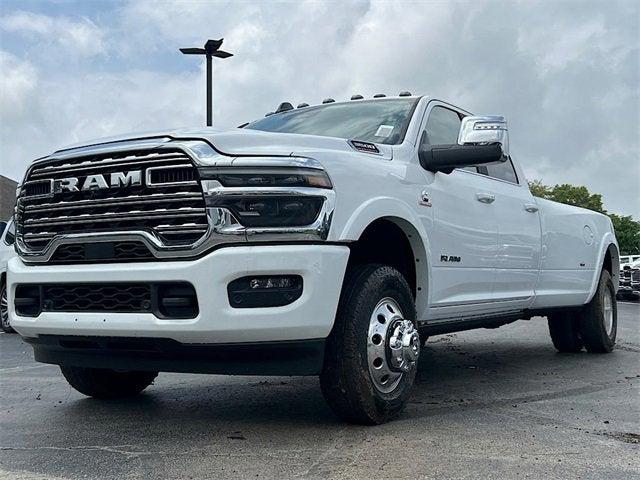 2025 RAM Ram 3500 RAM 3500 LIMITED LONGHORN CREW CAB 4X4 8 BOX 2025 RAM Ram 3500 RAM 3500 LIMITED LONGHORN CREW CAB 4X4 8 BOX