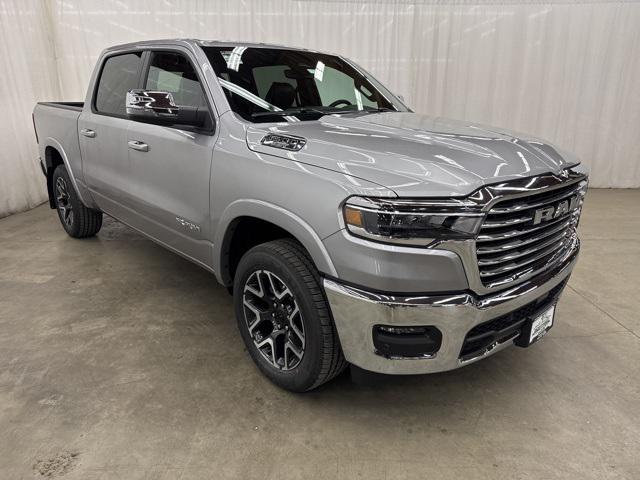 2025 RAM Ram 1500 RAM 1500 LARAMIE CREW CAB 4X4 57 BOX