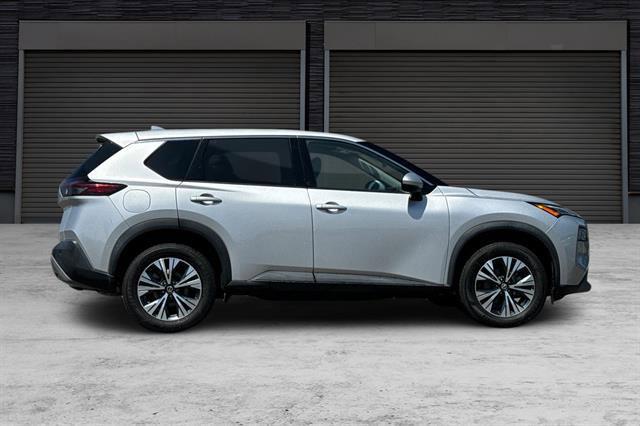 2021 Nissan Rogue SV FWD