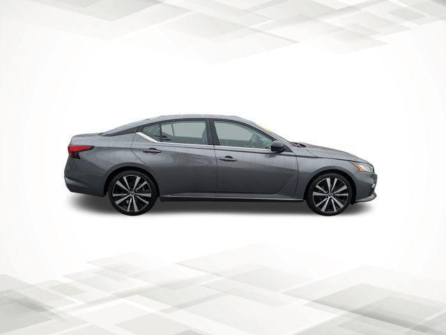 2022 Nissan Altima SR FWD