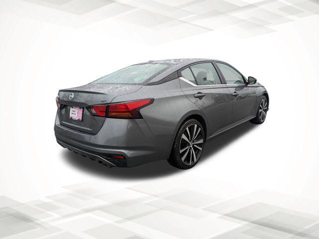 2022 Nissan Altima SR FWD