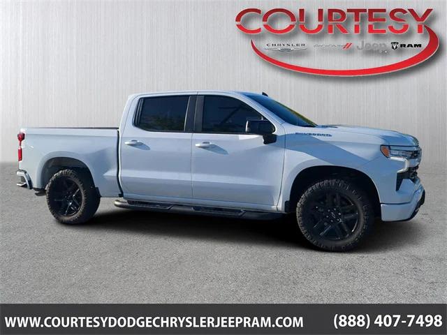 2023 Chevrolet Silverado 1500 4WD Crew Cab Short Bed RST