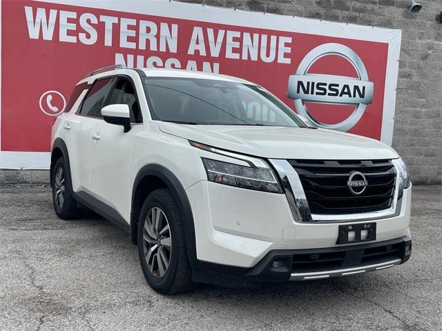 2022 Nissan Pathfinder SL 4WD