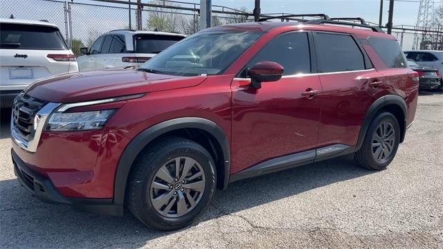 2022 Nissan Pathfinder SV 2WD
