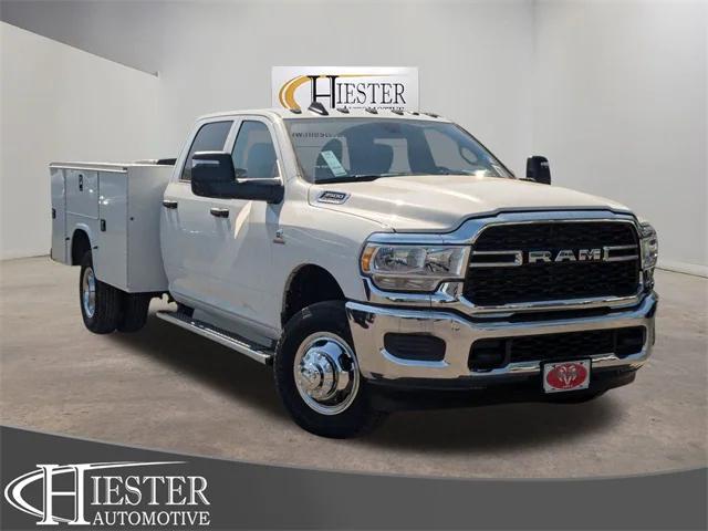2024 RAM Ram 3500 Chassis Cab RAM 3500 TRADESMAN CREW CAB CHASSIS 4X4 60 CA