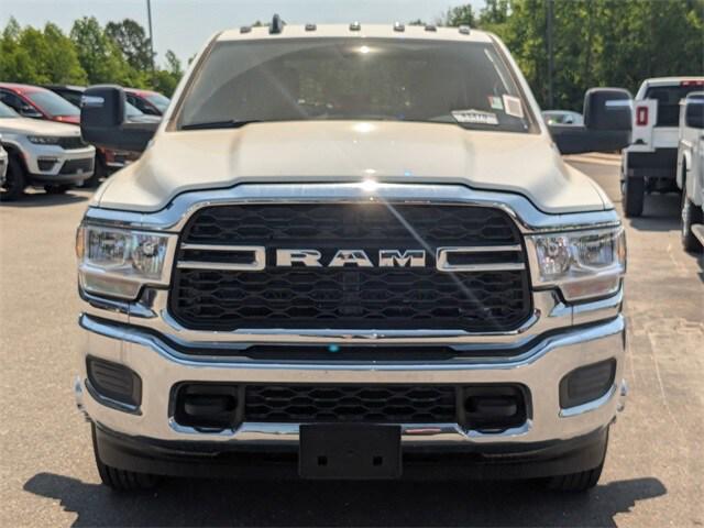 2024 RAM Ram 3500 Chassis Cab RAM 3500 TRADESMAN CREW CAB CHASSIS 4X4 60 CA