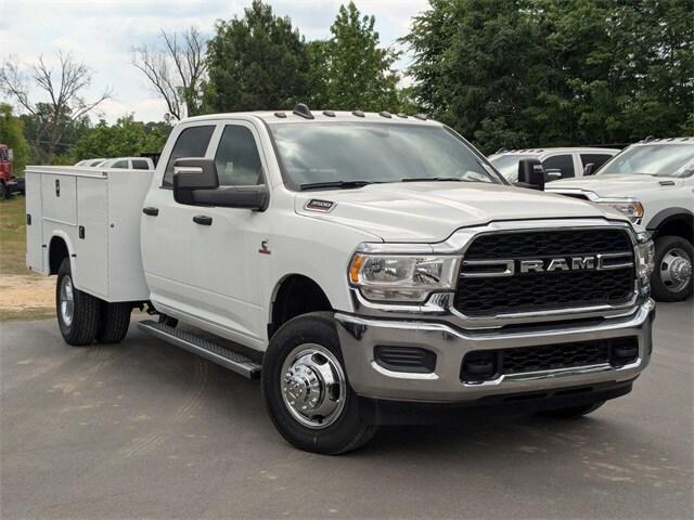2024 RAM Ram 3500 Chassis Cab RAM 3500 TRADESMAN CREW CAB CHASSIS 4X4 60 CA