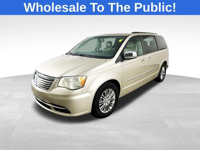2013 Chrysler Town and Country Touring-L