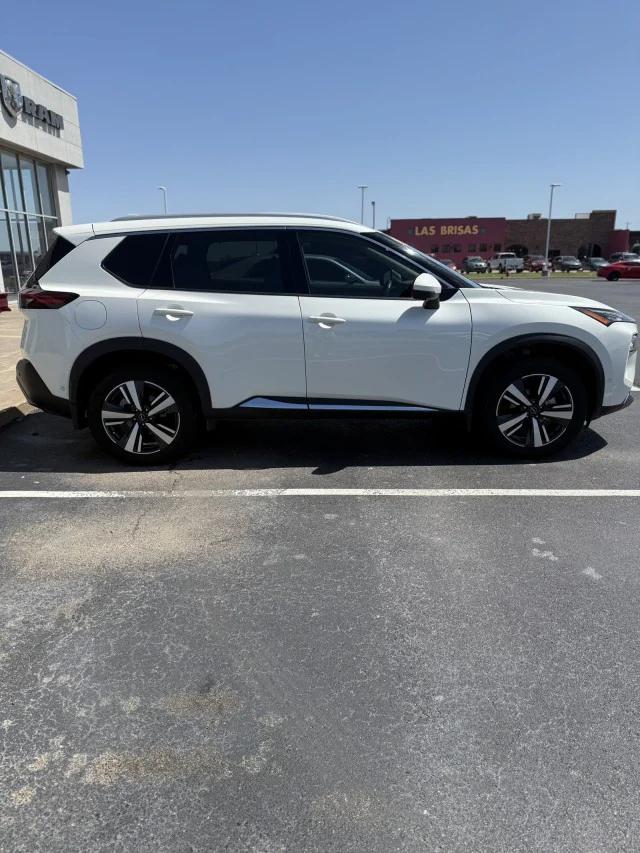 2023 Nissan Rogue SL FWD