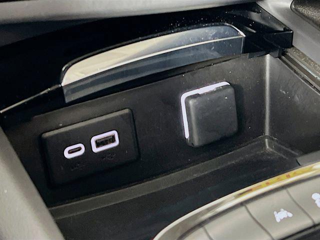 2023 Buick Envision Essence FWD