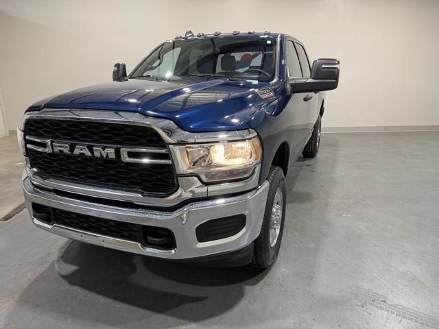 2024 RAM 2500 Tradesman Crew Cab 4x4 64 Box
