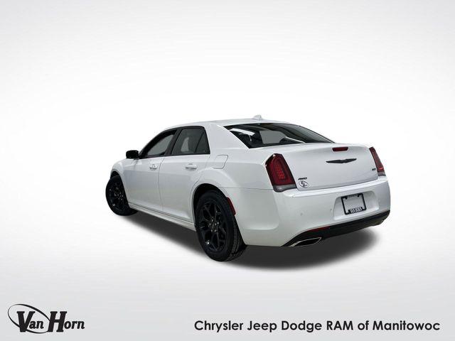 2023 Chrysler 300 Touring-L AWD