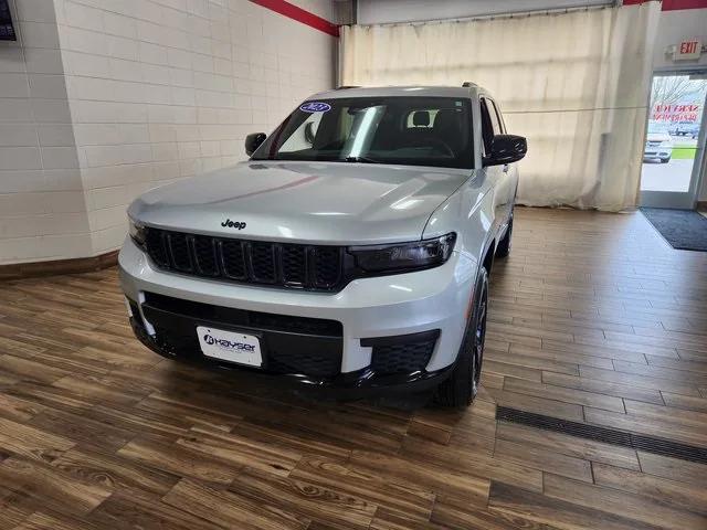 2023 Jeep Grand Cherokee L Altitude 4x4