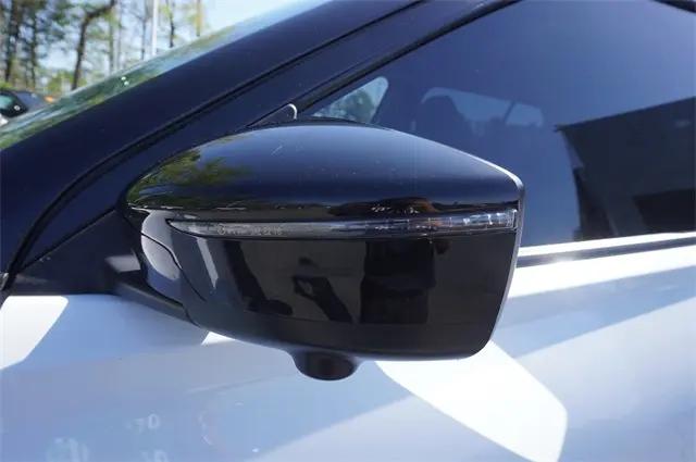 2022 Nissan Kicks SR Xtronic CVT