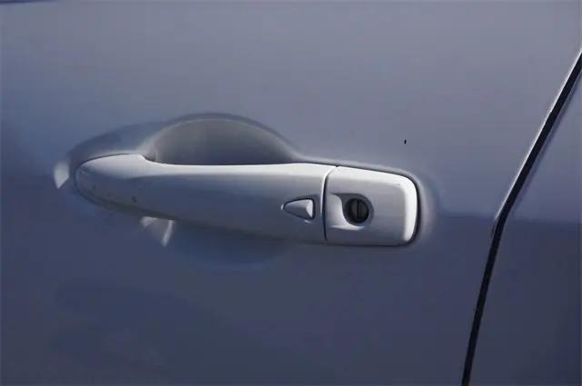 2022 Nissan Kicks SR Xtronic CVT