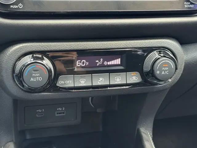 2022 Nissan Kicks SR Xtronic CVT