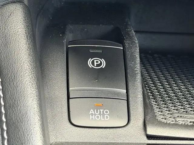 2022 Nissan Kicks SR Xtronic CVT