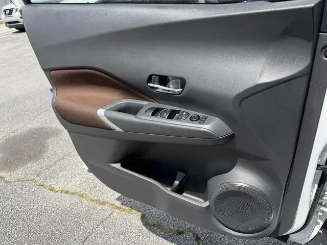 2022 Nissan Kicks SR Xtronic CVT
