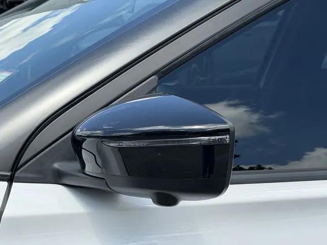 2022 Nissan Kicks SR Xtronic CVT