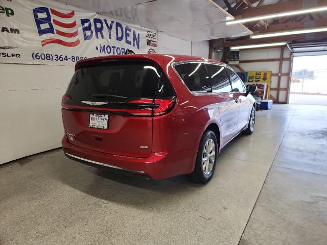 2025 Chrysler Pacifica PACIFICA SELECT AWD