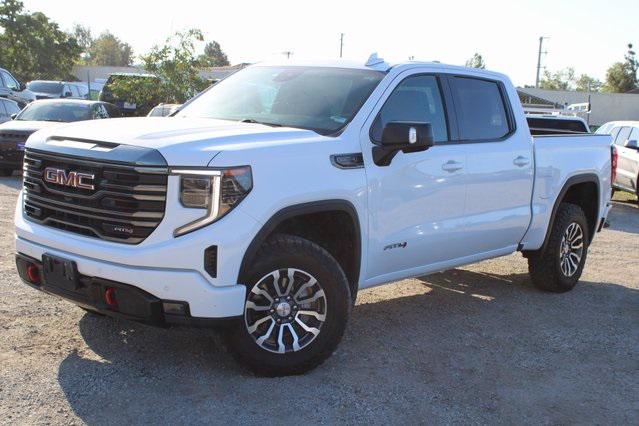 2023 GMC Sierra 1500 4WD Crew Cab Short Box AT4