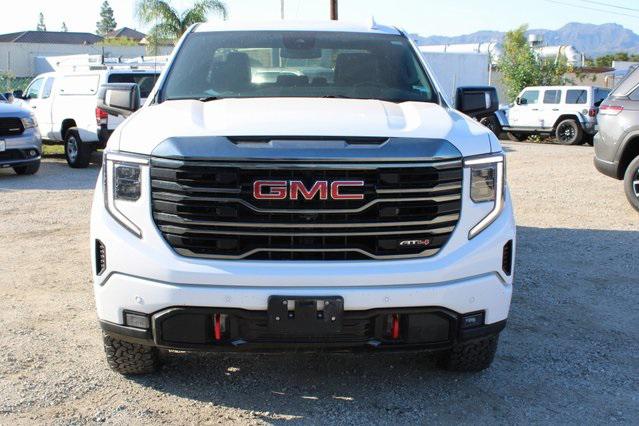 2023 GMC Sierra 1500 4WD Crew Cab Short Box AT4