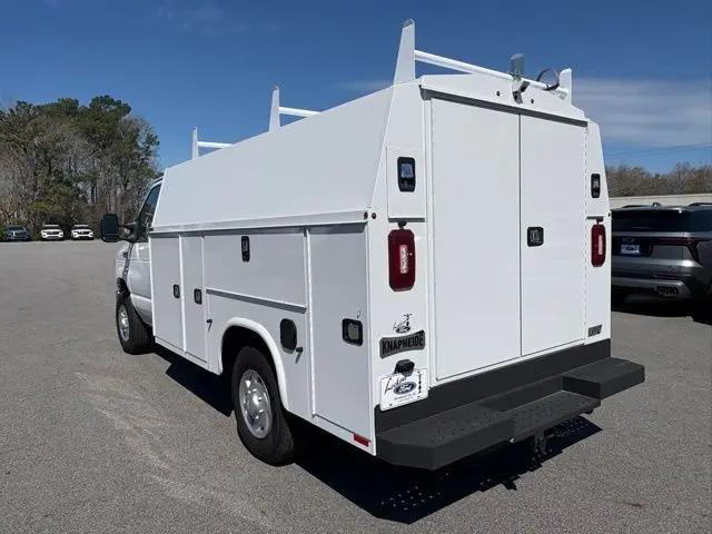 2025 Ford E-350 Cutaway E-Series Cutaway