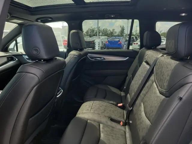 2025 Cadillac XT6 FWD Luxury