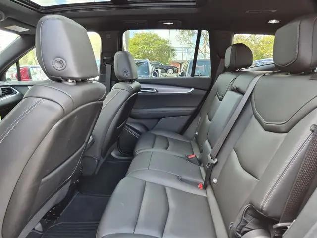 2025 Cadillac XT6 FWD Luxury