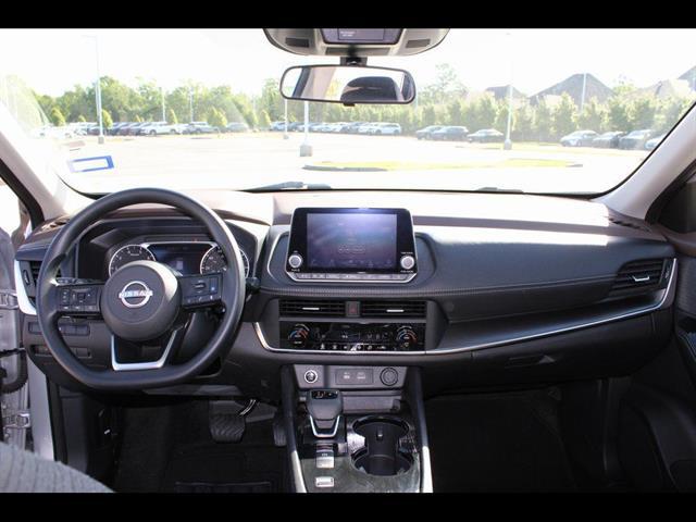 2023 Nissan Rogue SV FWD