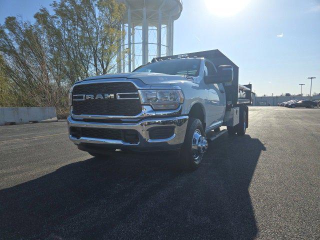 2024 RAM Ram 3500 Chassis Cab RAM 3500 TRADESMAN CHASSIS REGULAR CAB 4X4 84 CA