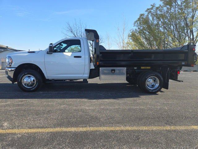 2024 RAM Ram 3500 Chassis Cab RAM 3500 TRADESMAN CHASSIS REGULAR CAB 4X4 84 CA
