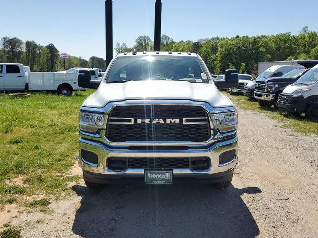 2024 RAM Ram 3500 Chassis Cab RAM 3500 TRADESMAN CHASSIS REGULAR CAB 4X4 84 CA