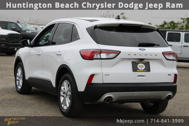 2022 Ford Escape SE Hybrid