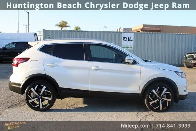 2020 Nissan Rogue Sport SL FWD Xtronic CVT