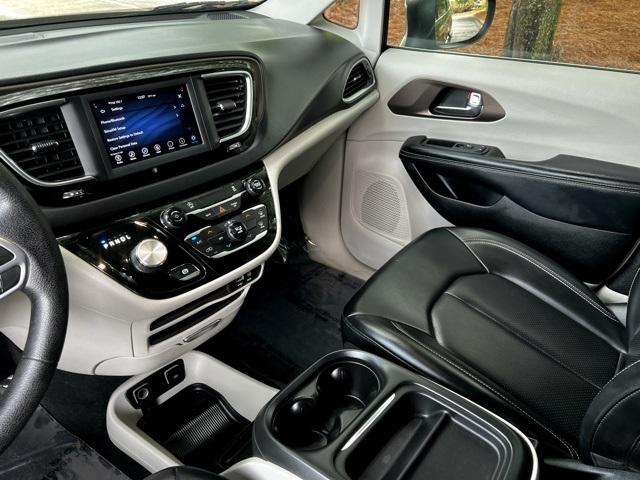 2020 Chrysler Voyager LXI