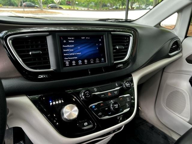 2020 Chrysler Voyager LXI