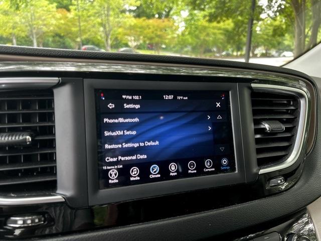 2020 Chrysler Voyager LXI