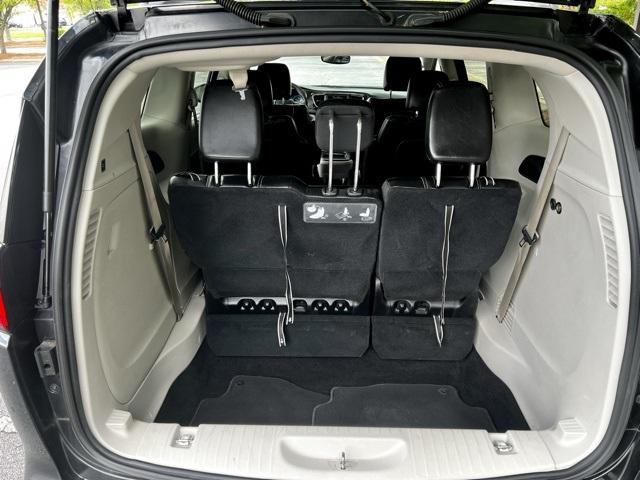 2020 Chrysler Voyager LXI