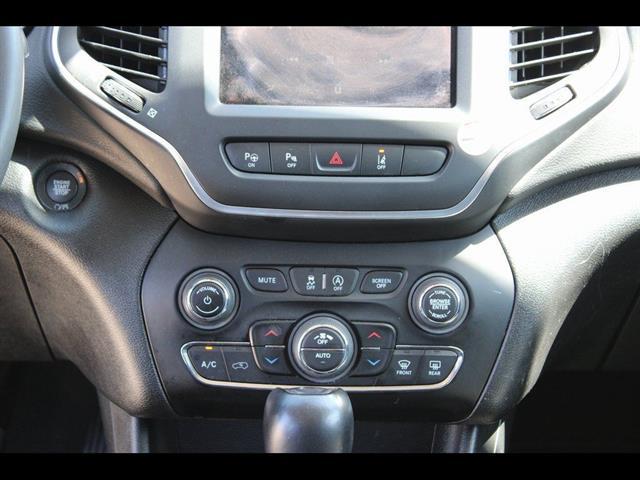 2023 Jeep Cherokee Altitude Lux 4x4