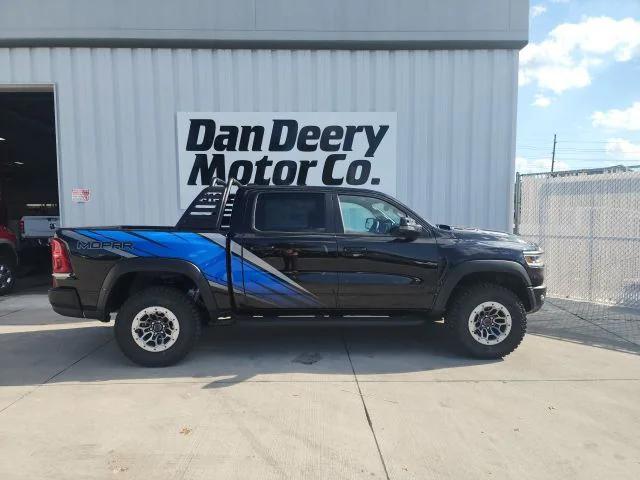 2025 RAM Ram 1500 RAM 1500 RHO CREW CAB 4X4 57 BOX