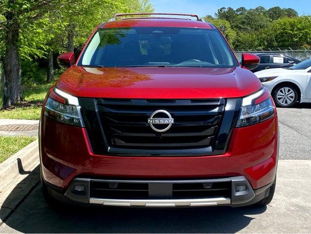 2022 Nissan Pathfinder SL 2WD
