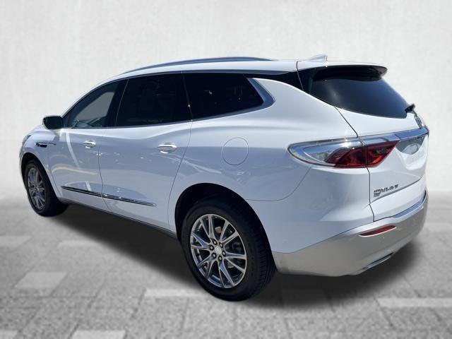 2022 Buick Enclave AWD Essence