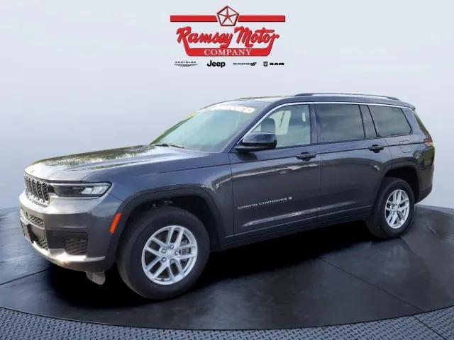 2022 Jeep Grand Cherokee L Laredo 4x4