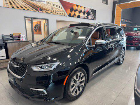2025 Chrysler Pacifica Hybrid PACIFICA PLUG-IN HYBRID PINNACLE