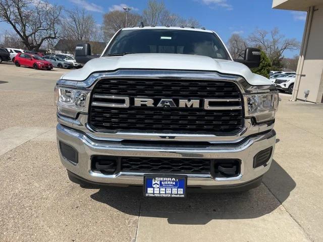 2024 RAM Ram 3500 RAM 3500 TRADESMAN CREW CAB 4X4 8 BOX