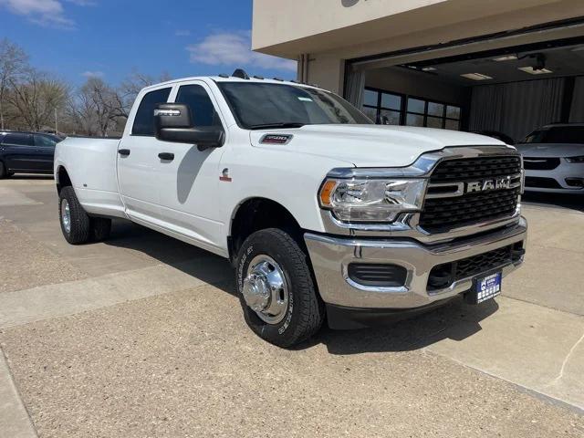 2024 RAM Ram 3500 RAM 3500 TRADESMAN CREW CAB 4X4 8 BOX