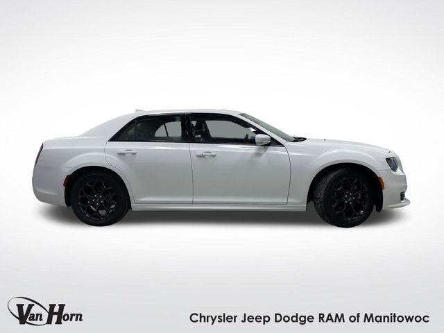 2023 Chrysler 300 Touring-L AWD