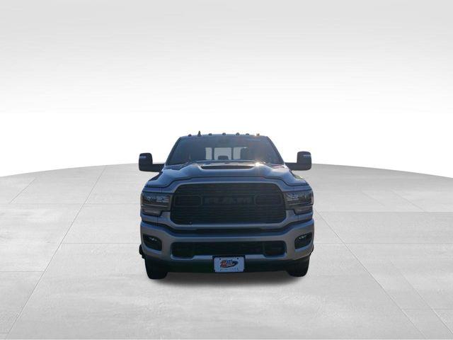 2023 RAM 3500 Limited Crew Cab 4x4 8 Box