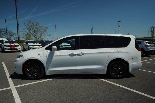 2022 Chrysler Pacifica Hybrid Limited